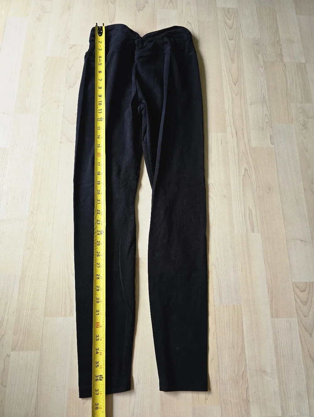 Pink Knot Front Leggings Size Medium